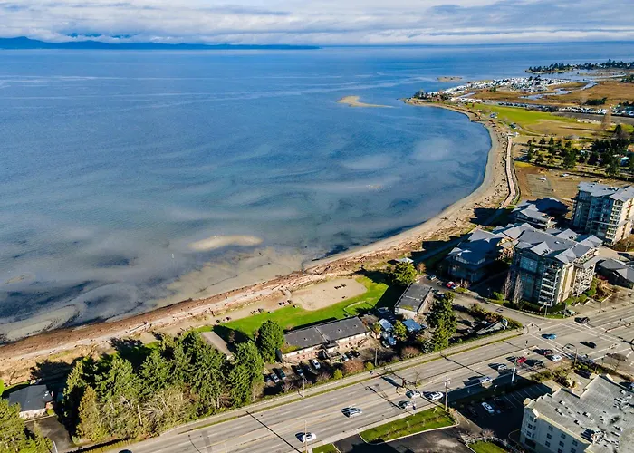 Sea Edge Beachside Hotel